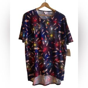 Lularoe Firecracker Print Short Sleeve T-Shirt Size Medium